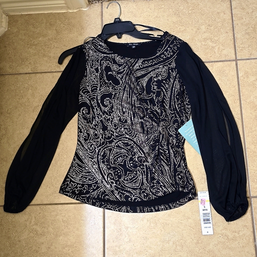 Long sleeve shirt - sleeves are slited
